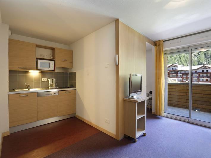 Chalet pour 5 personnes, avec balcon et piscine, adapté aux familles à Allos - 4
