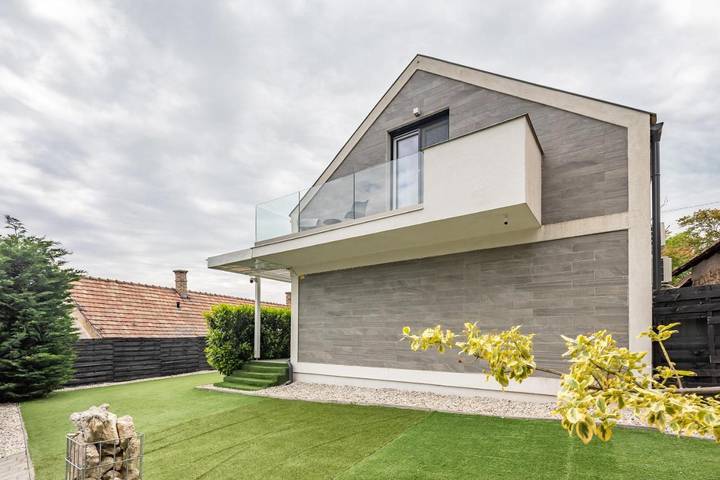 Villa für 19 Personen, mit Sauna und Whirlpool sowie Garten am Balaton - 3