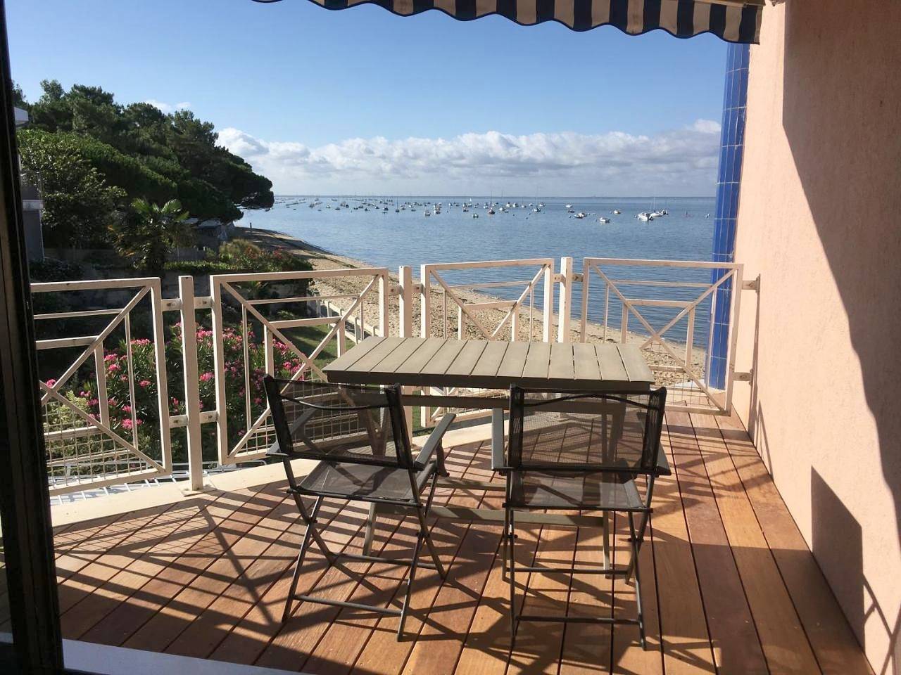 Appartement entier, Apartment with Sea View in Andernos-les-Bains, Région d'Arcachon