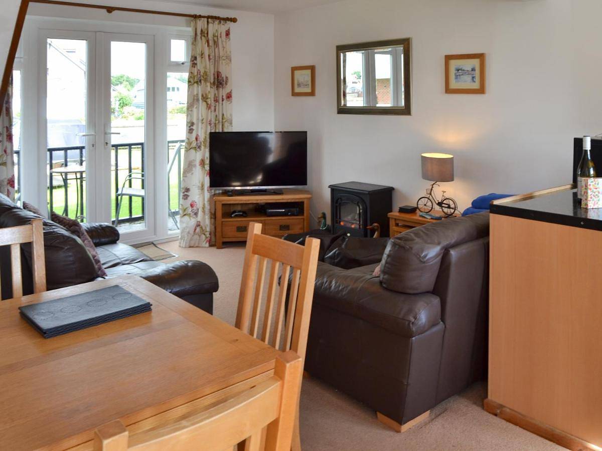 Two-Bedroom Holiday Home in Wroxham, The Broads