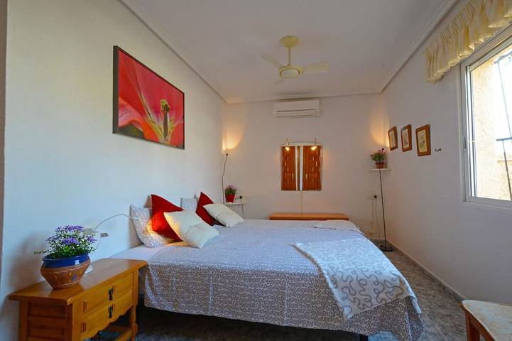 Location de vacances pour 8 personnes, avec terrasse et jardin dans Ciudad Quesada - 2