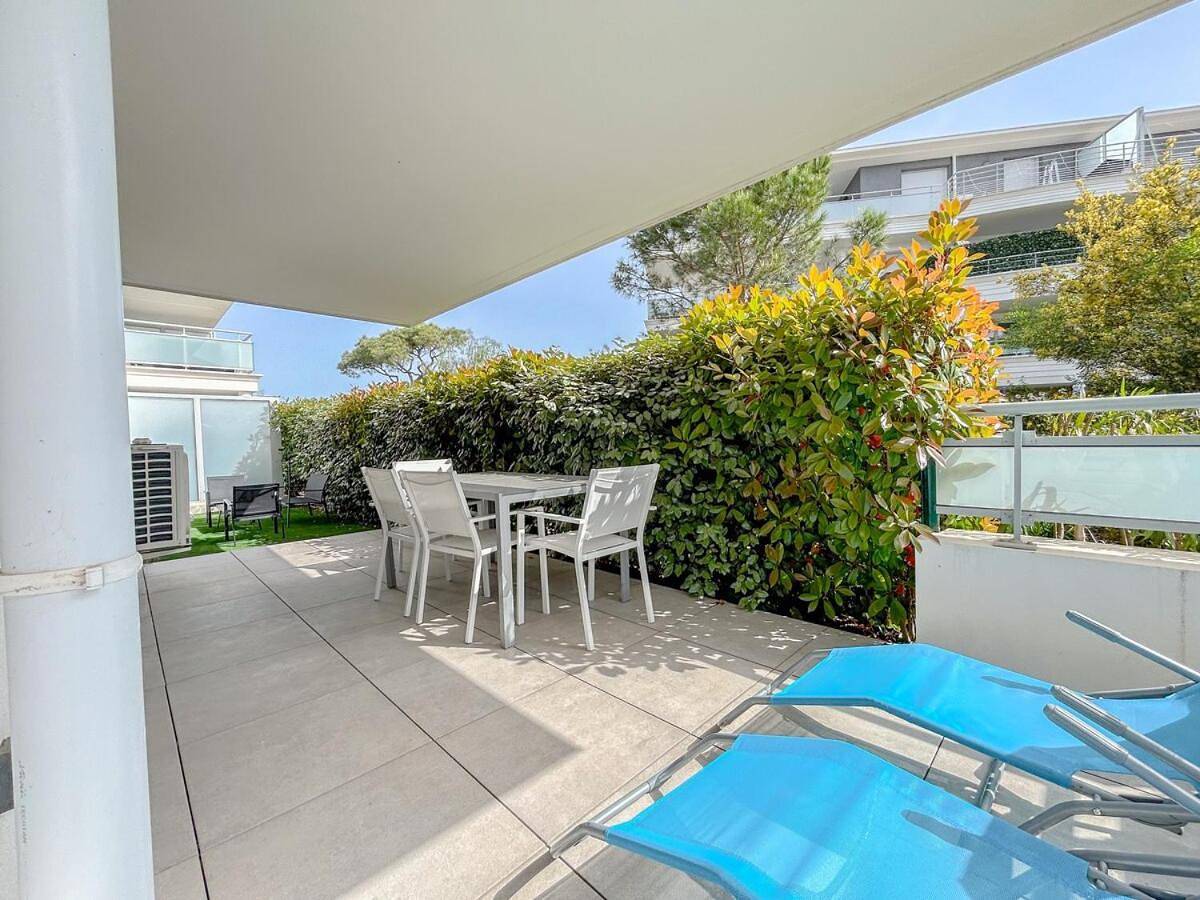 Appartement entier, T3 lumineux avec jardin, parking et piscine in Puget-sur-Argens, Côte méditerranéenne (France)