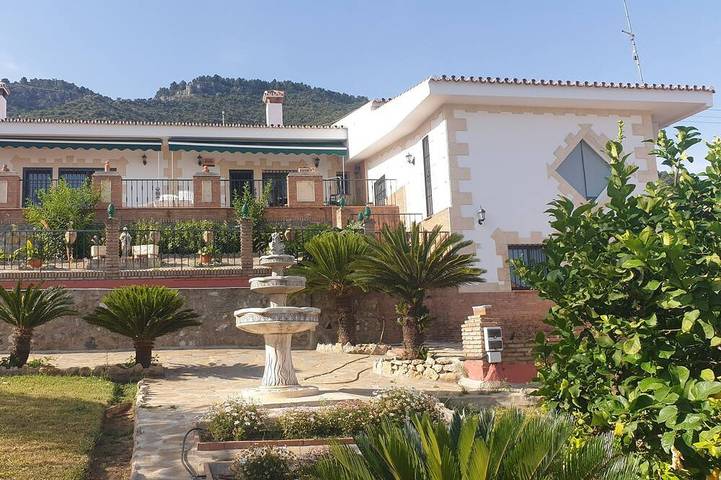 Villa pour 10 personnes, avec balcon et jardin - 1