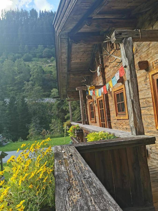 Privatzimmer für 2 Personen, mit Balkon in Ginzling