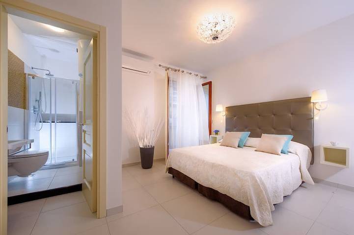 Appartement entier, Stylish Apartment Close to beach - Al Corso 8 by Amalfivacation.It in Minori, Sorrento Coast