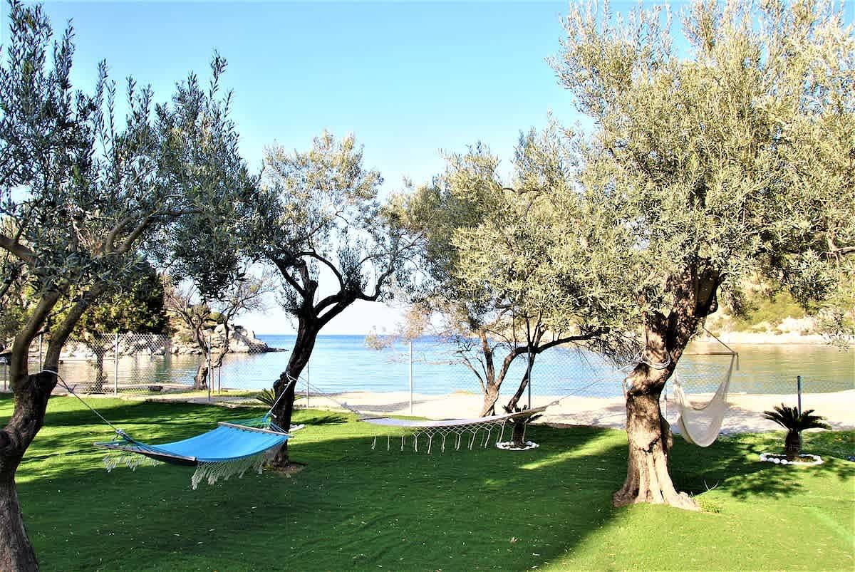 Private Beachfront House Irene Mare, Serene Views in Poros
