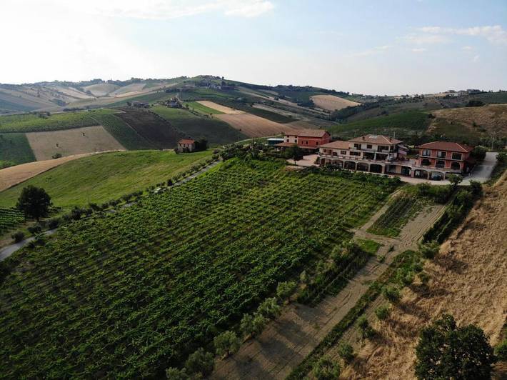 Agriturismo per 2 persone, con piscina e panorama nonché giardino in Provincia di Teramo