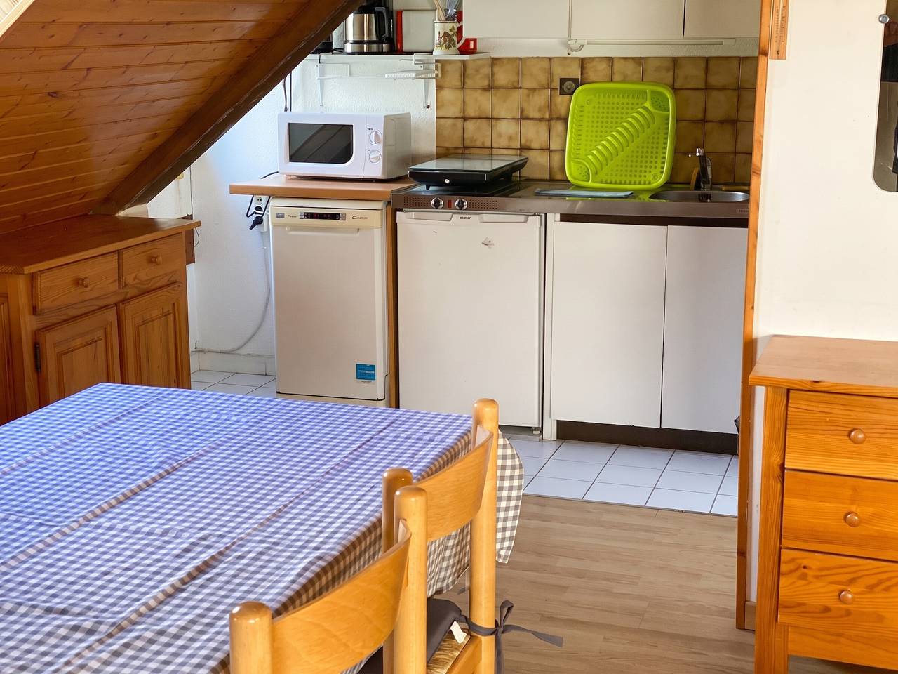 Appartement entier, Appartement confortable à Bagnères-de-Luchon - Vue montagne in Luchon-Superbagnères, Bagnères-de-Luchon