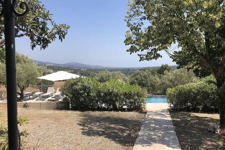 Villa pour 8 personnes, avec jardin et terrasse - 1
