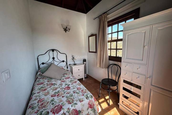 Casa Pedro: Confort y Tranquilidad con Vistas a La Caldera en La Palma in Tazacorte, La Palma Sur