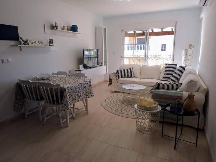 Apartamento para 4 personas, con Balcón y Terraza además de Piscina y Vistas en Villaricos