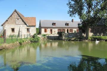 Agriturismo pour 40 personnes, avec jardin à Dampierre-en-Bray
