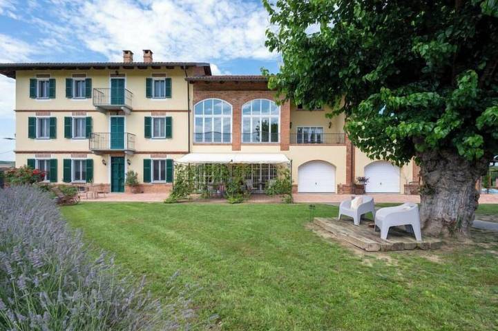 Ferienhaus für 9 Personen, mit Garten und Terrasse sowie Whirlpool und Pool, mit Haustier - 1