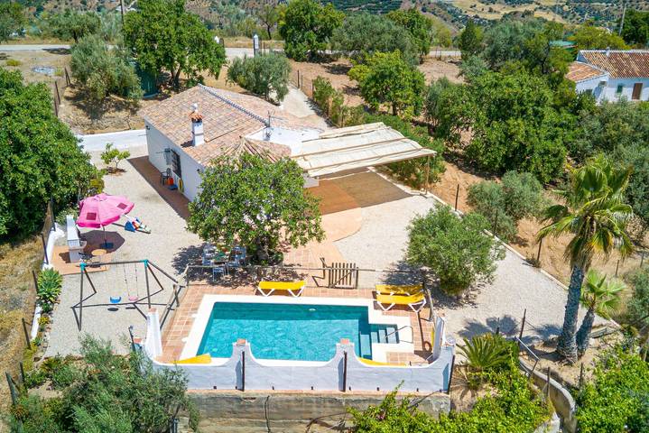 Chalet para 6 personas, con Jardín en Comares, Cordillera Penibética