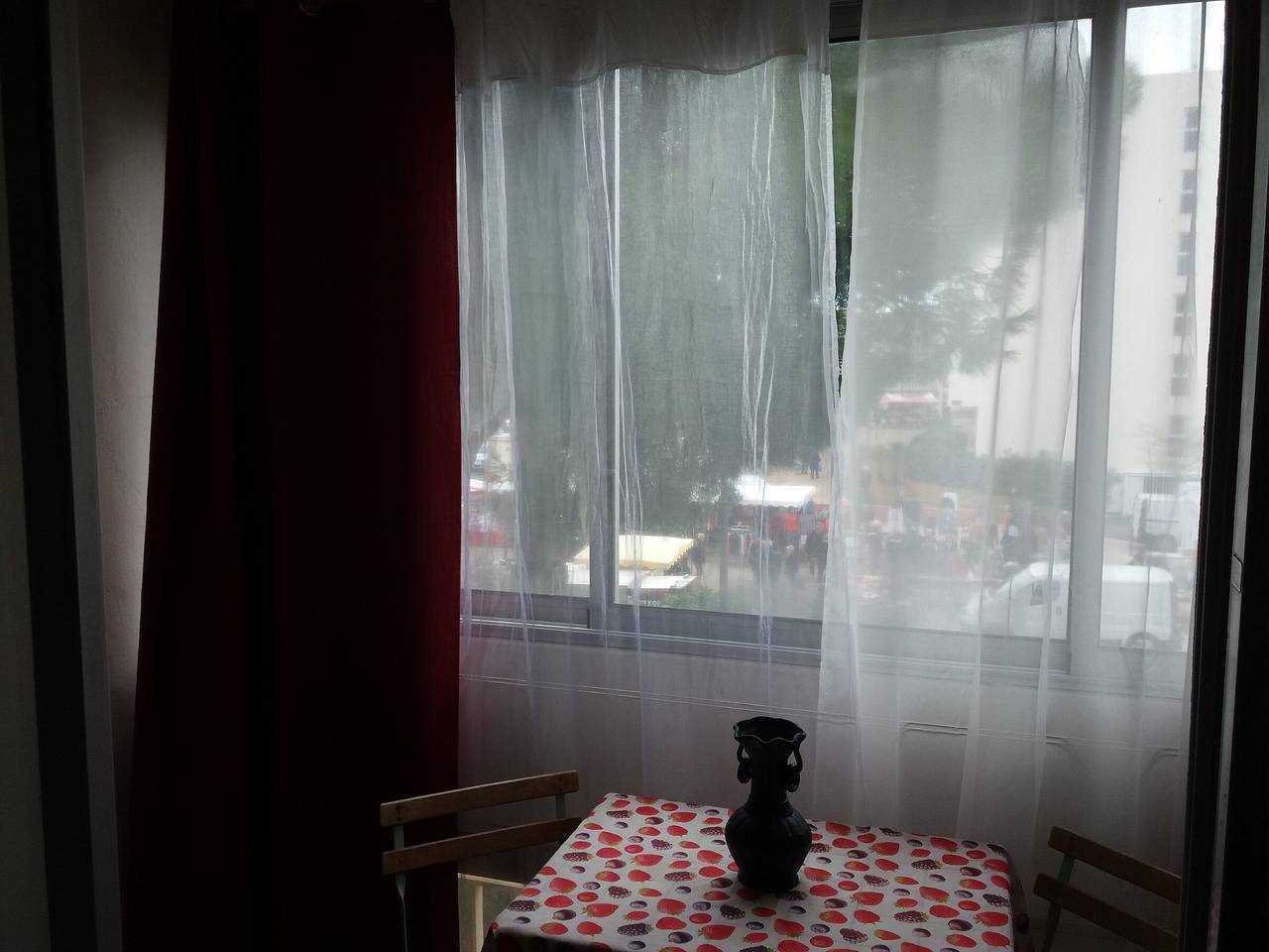 Ganzes Studio, Studio für 2 Pers, ausgestattet, Loggia, Blick auf den Park, Zentrum. in Balaruc-les-Bains, Côte d'Améthyste