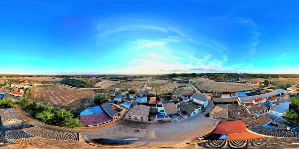Casa de vacaciones para 16 personas, con Balcón y Terraza además de Piscina y Vistas en Provincia de Cuenca - 3