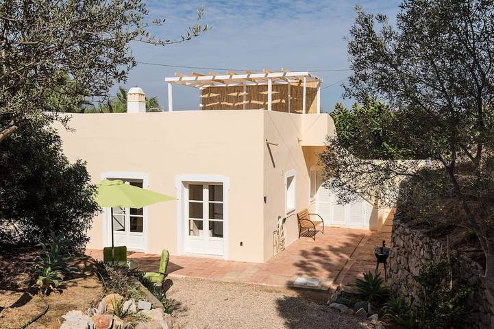 Gîte pour 4 personnes, avec Terrasse et Jardin