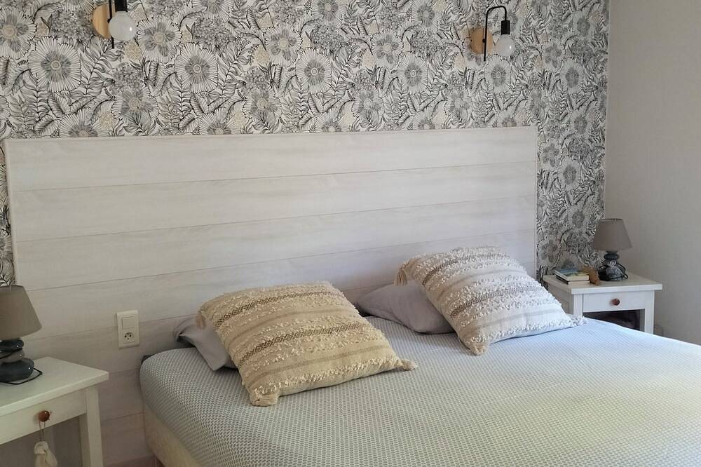 Pretty Provencal Villa In The Heart Of The Lubéron Park 7 Min From Gordes in Saint-Saturnin-lès-Apt, Parc naturel régional du Luberon