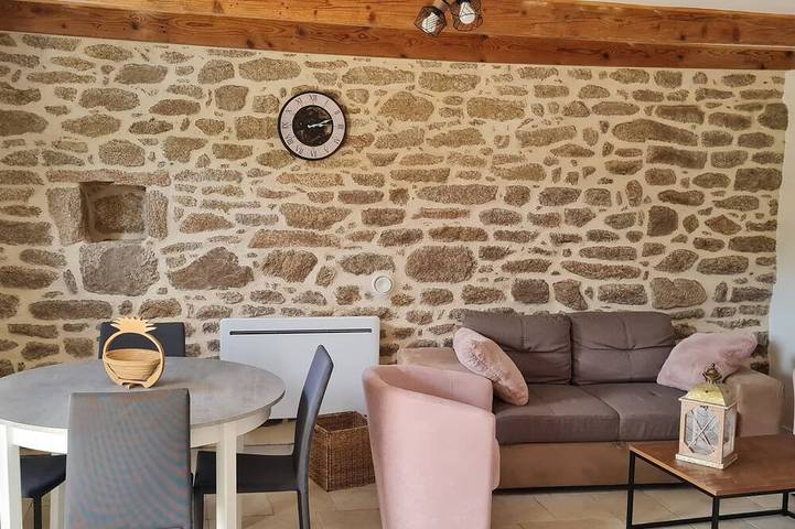 Agriturismo pour 4 personnes, avec jardin à Plomeur
