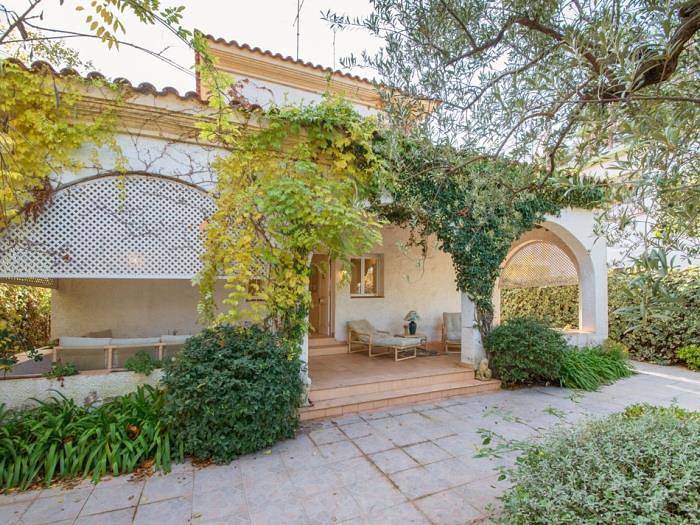 Gîte pour 8 personnes, avec terrasse et piscine à El Vendrell - 4