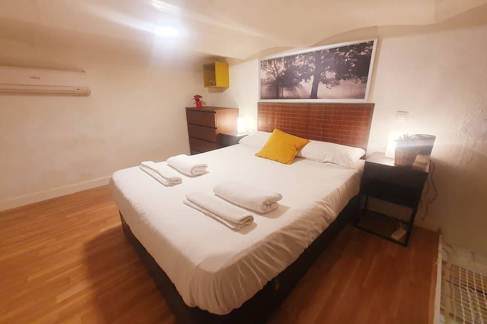 Duplex con cama aerea en el centro de Madrid in Arganzuela, Madrid