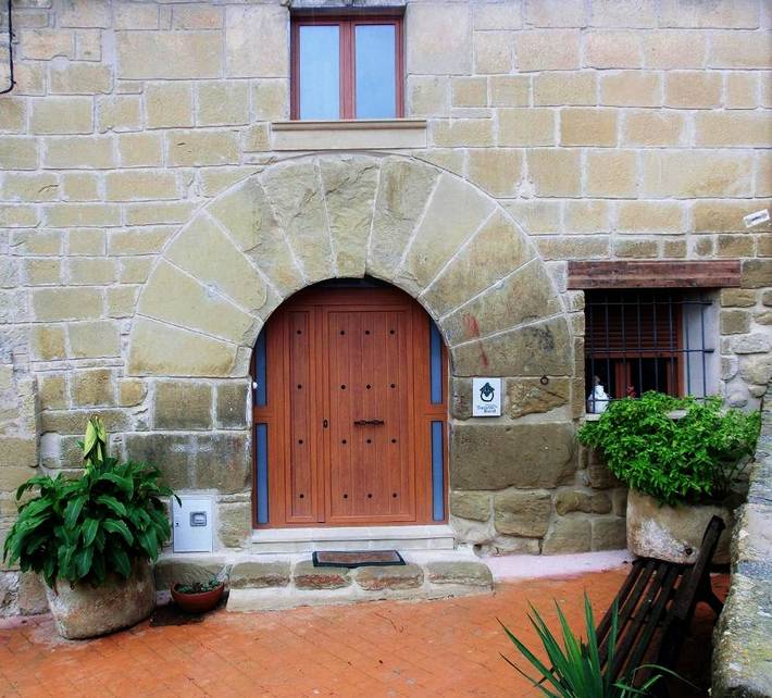 Location de vacances pour 10 personnes, avec vue et jardin, animaux acceptés à Murillo de Gállego - 3