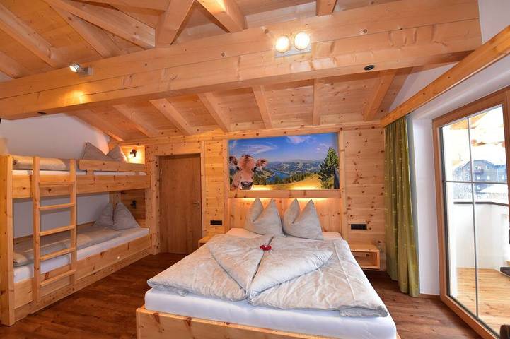Chalet für 12 Personen, mit Whirlpool und Sauna sowie Balkon im Salzburger Land - 3