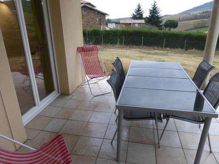 Gîte pour 9 personnes, avec jardin, animaux acceptés dans Rhône - 2