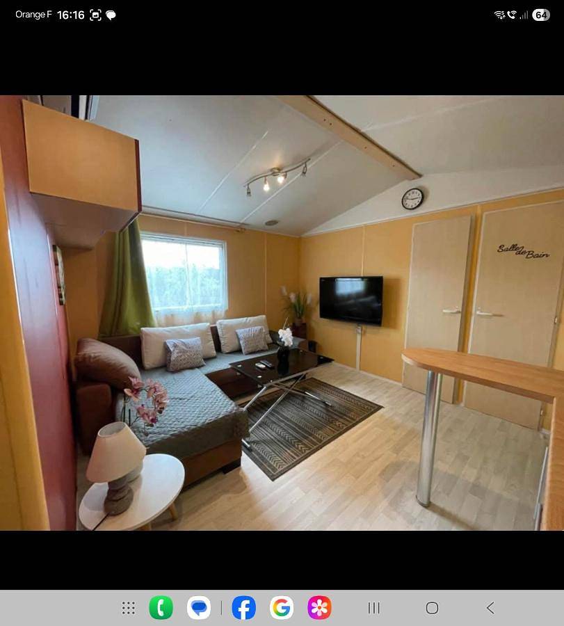 Mobile Home in Puget-sur-Argens, Côte méditerranéenne (France)