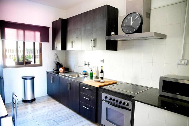 Casa rural para 10 personas, con jardín además de piscina y vistas, Se admiten mascotas en Arafo - 4