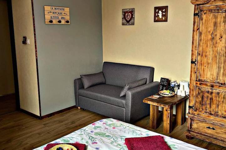 Hôtel pour 5 personnes à Raddon-et-Chapendu - 2