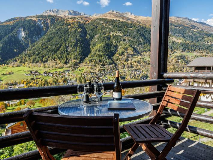 Ferienwohnung für 2 Personen, mit Balkon und Garten sowie Ausblick