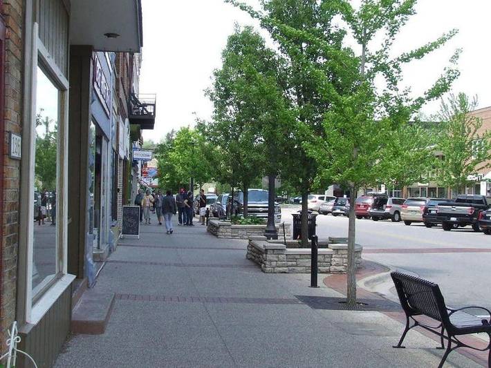 Vacation rental for 8 people, with terrace and yard in Grand Haven