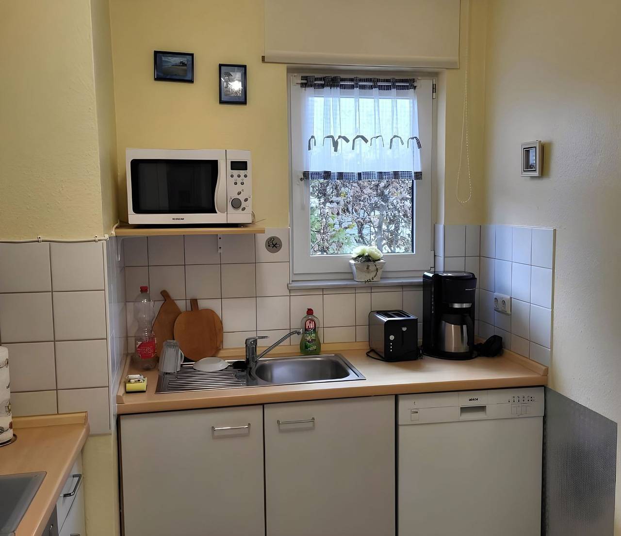 Ganze Wohnung, Ferienwohnung in Nienhagen: 70 m² mit Terrasse, Garten und Strandnähe (500 m) in Ostseebad Nienhagen, Nienhagen