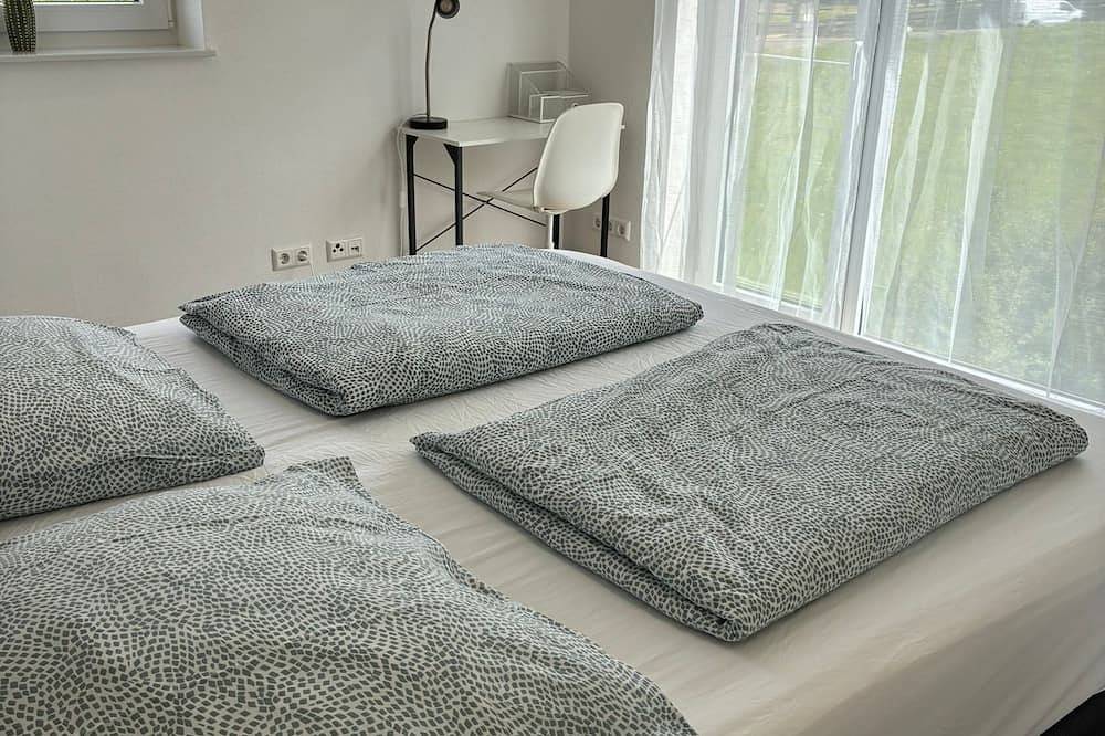 Ganze Wohnung, Ruhige Ferienwohnung direkt am Wald in Waldstetten, Erlebnisregion Ostalb region