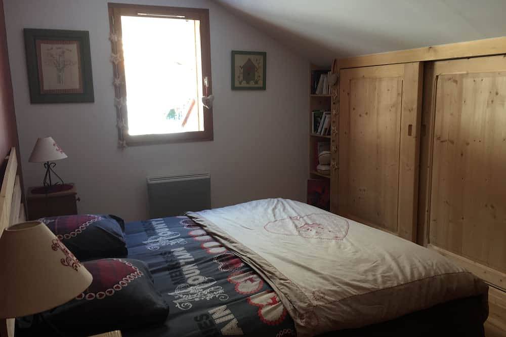 3-star La Yaute family chalet in Verchaix, Region Bonneville