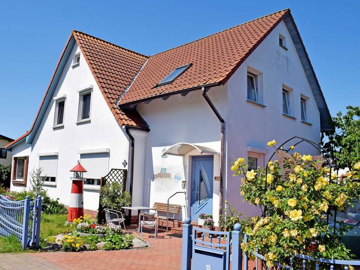 Ferienwohnung für 3 Personen, mit Garten und Seeblick sowie Terrasse - 1