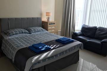 Apartment for 6 People in Merseyside, Photo 4