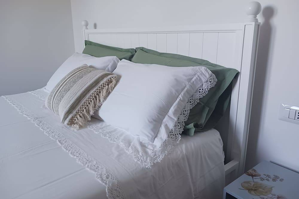 Malia Holiday Villa 5 km from Polignano a Mare in Conversano, Region de Bari