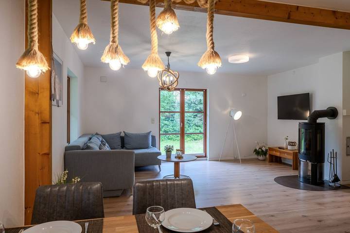 Luxus-ferienhaus für 4 Personen, mit Terrasse und Garten