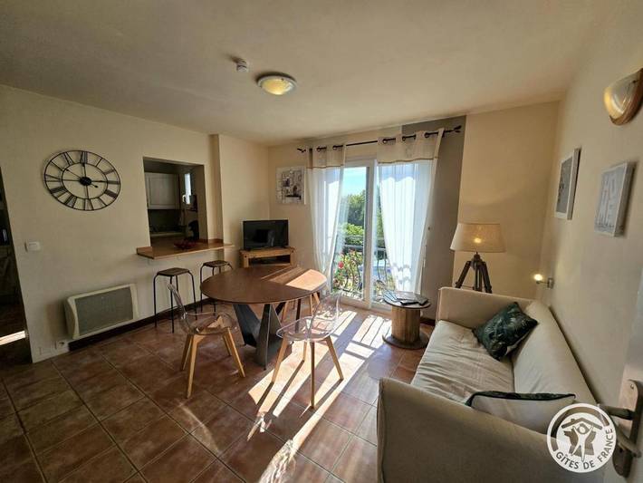 Location de vacances pour 2 personnes, avec Terrasse ainsi que Jardin et Piscine à Sarlat-la-Canéda - 2