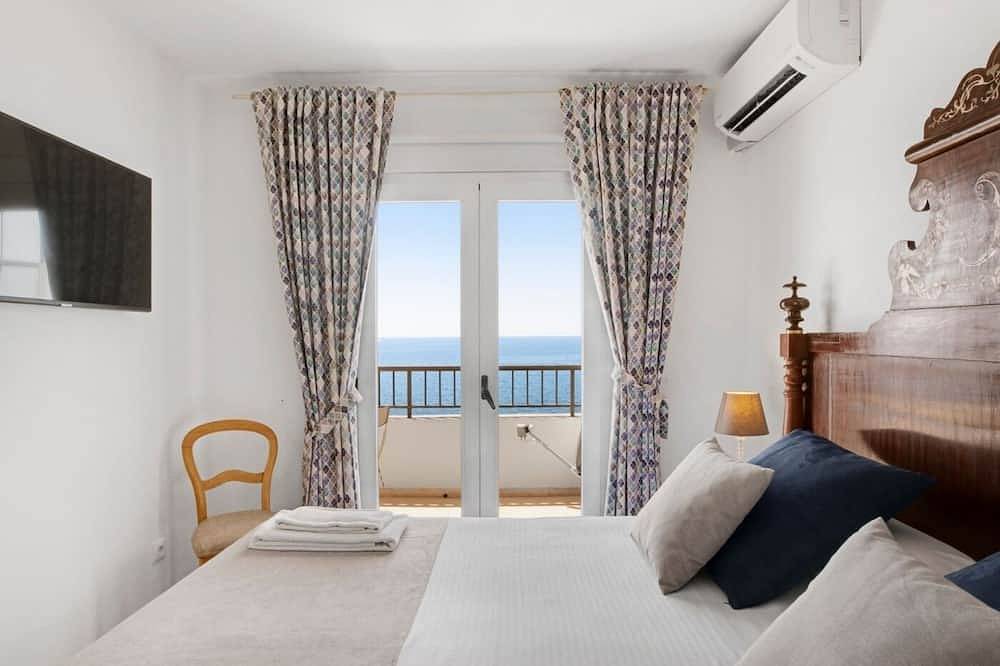 Ganze Wohnung, Casa del Escultor, wifi, parking, en primera línea in Can Pastilla, Palma