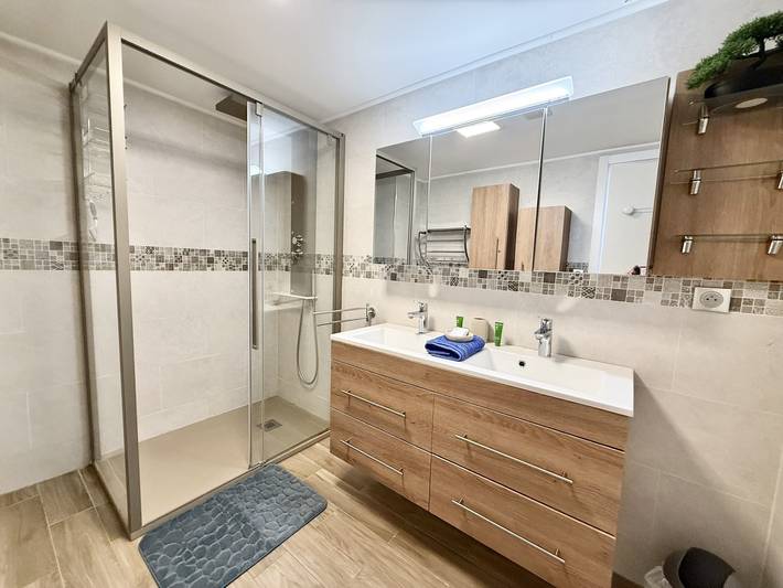 Gîte pour 6 personnes, avec terrasse, animaux acceptés dans Port de Menton Garavan - 4