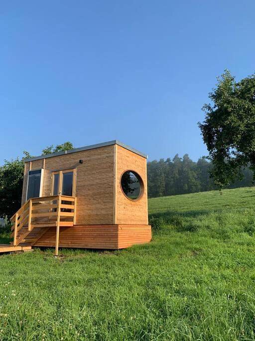 Ferienwohnung für 2 Personen, mit Ausblick und Terrasse sowie Garten, mit Haustier in Reut