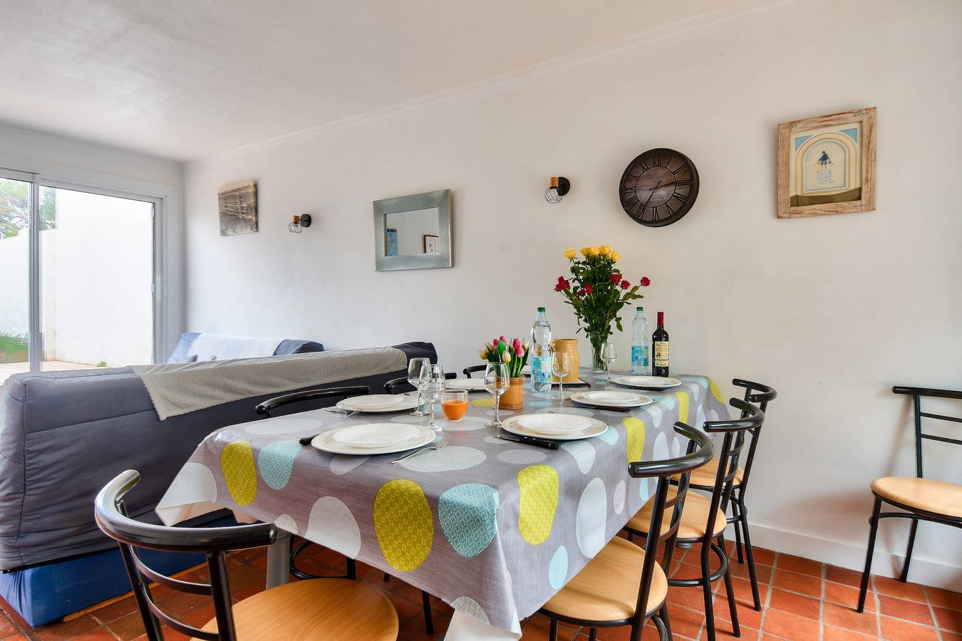 Instants de détente et de partage aux sables d'or in La Guérinière, Noirmoutier