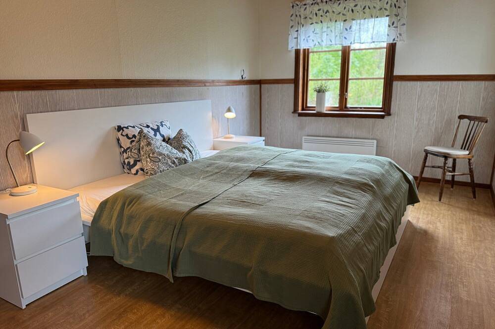 Villa Lisbeth – Großes Ferienhaus mit Sauna & Naturgrundstück bei Osby in Osby, Osby und Umgebung