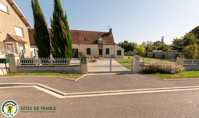 Gîte pour 8 personnes, avec jardin