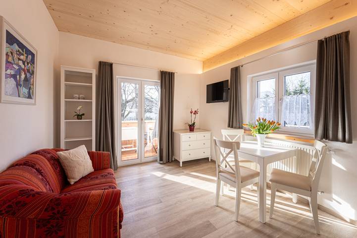 Ferienwohnung für 2 Personen, mit Balkon und Sauna sowie Ausblick, mit Haustier in Oberstdorf