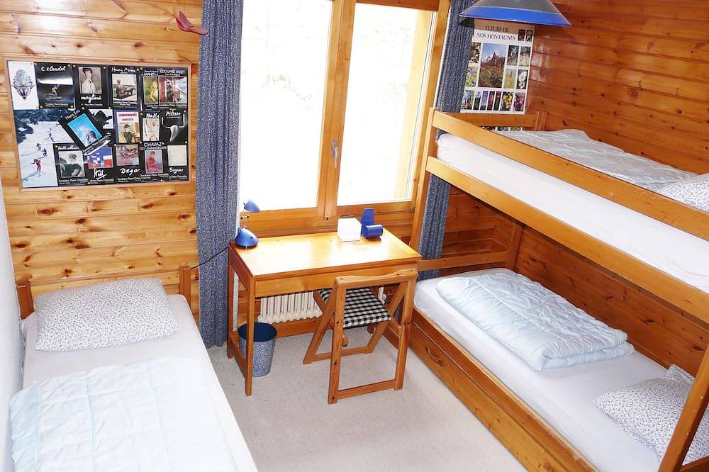 Geheel appartement, Charming chalet apartment in Portes du Soleil, close to lifts. in Morgins, Troistorrents