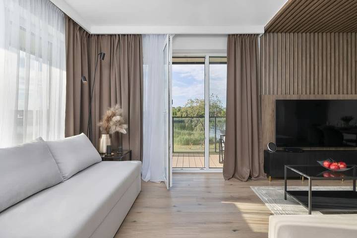 Apartament wakacyjny dla 6 osób, z basen, zwierzęta dozwolone w Dziwnów